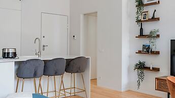 Almada 551 by LovelyStay