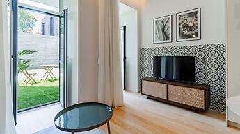 Almada 551 by LovelyStay