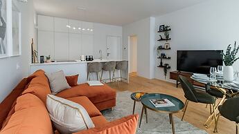 Almada 551 by LovelyStay