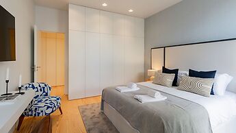 Almada 551 by LovelyStay
