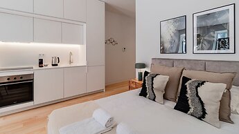 Almada 551 by LovelyStay