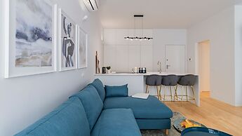 Almada 551 by LovelyStay