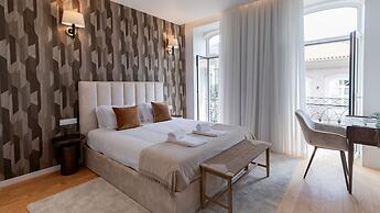 Almada 551 by LovelyStay