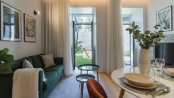 Almada 551 by LovelyStay