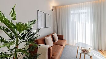 Almada 551 by LovelyStay