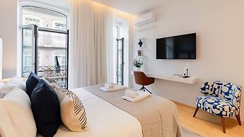 Almada 551 by LovelyStay