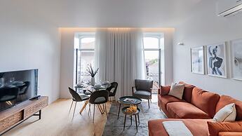 Almada 551 by LovelyStay