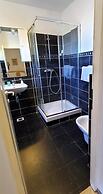 Apartment 4 Sleeps 4 Guests