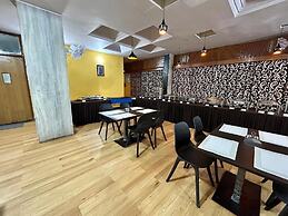 New Hotel Suhail