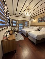 Palmera Art House