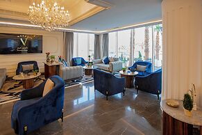 Luxury Night Hotel