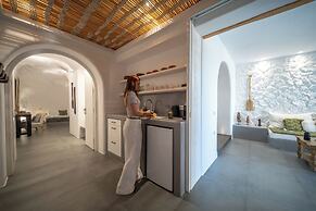 Numa Santorini
