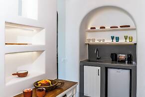 Numa Santorini