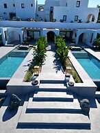 Numa Santorini