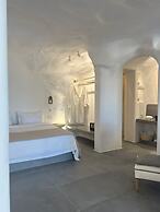Numa Santorini