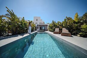 Numa Santorini
