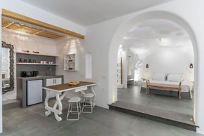Numa Santorini