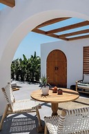 Numa Santorini