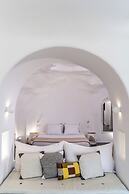 Numa Santorini