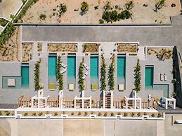 Numa Santorini