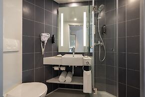 Ibis Thane