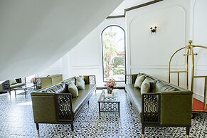 ROBIN HOTEL