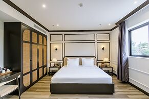 ROBIN HOTEL