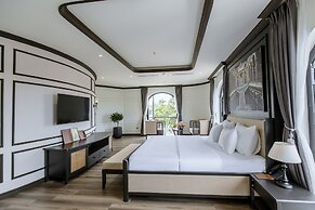 ROBIN HOTEL