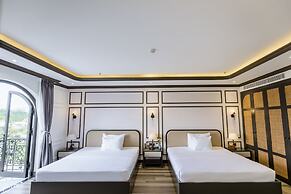 ROBIN HOTEL