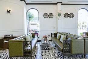 ROBIN HOTEL