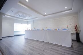 AVENUE Hotel Ballygunge