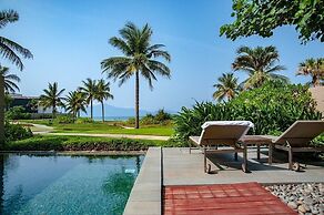 Beachfront Villa in Danang Resort & Spa
