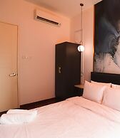 Reizz Residence