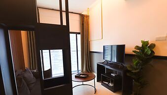 Reizz Residence