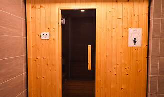 Reizz Residence