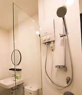 Reizz Residence