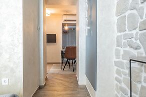 L&B amphitheater apartments