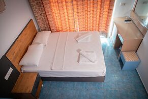Eva Beach Hotel