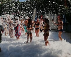 Eva Beach Hotel