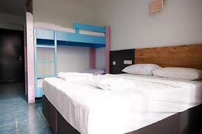 Eva Beach Hotel