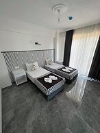 Atas Aqua  Otel Avsa