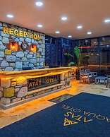 Atas Aqua  Otel Avsa