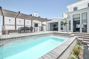 Sandbanks Villa