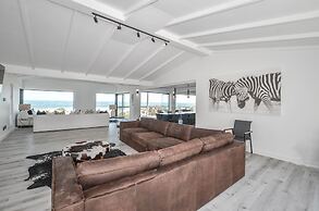 Sandbanks Villa