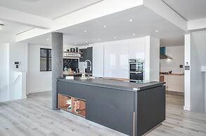 Sandbanks Villa