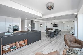 Sandbanks Villa