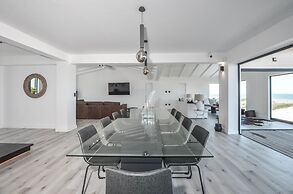 Sandbanks Villa