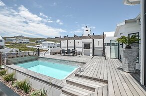 Sandbanks Villa