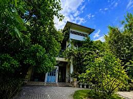 Ceylon Kingsmen Garden Hotel