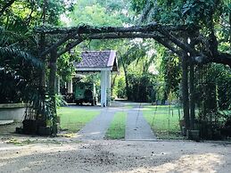 Ceylon Kingsmen Garden Hotel